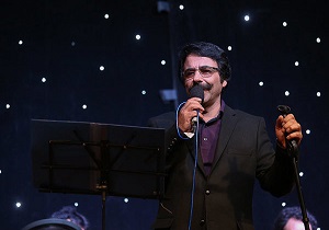 گوشه &laquo;خانه&zwnj;نشینی&raquo; را بلد نبودم که آن را هم یاد گرفته&zwnj;ام