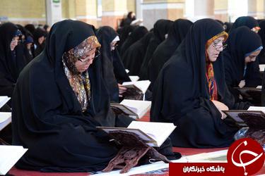 جمع خوانی قرآن کریم در مصلای ارومیه+عکس