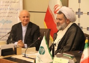 روابط علمی حوزه و واتیکان گسترش یابد