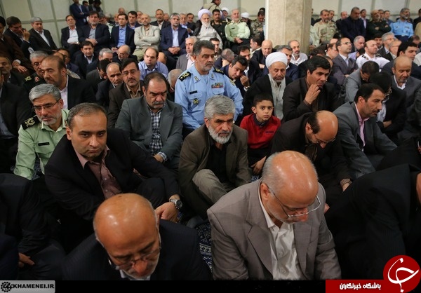 عکس/ پسر شهید احمدی روشن در دیدار با &laquo;آقا&raquo;