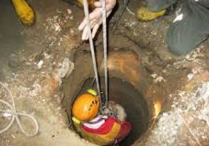 نجات کودکی از چاه 60 متری در قمصر کاشان