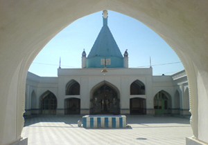 مرمت یادمان تاریخی در لارستان
