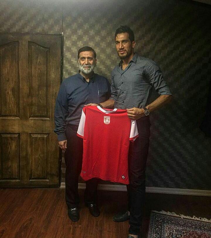 حاتمی یک سال دیگر ماندنی شد