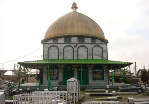 نصب سر درب و گلدسته امامزاده بلال (ع) شهرستان نور