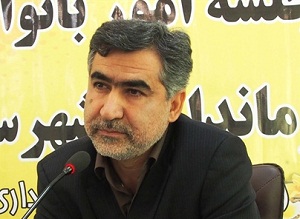 باید با نهال کاری به جلوگیری از گسترش اراضی بیابانی کمک نمود