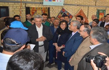 رئیس کمیساریای عالی پناهندگان سازمان ملل با افاغنه مقیم قم دیدار کرد