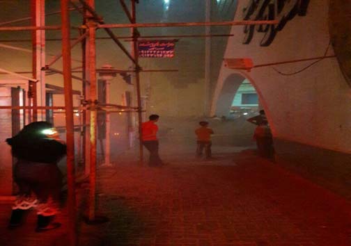 مهار آتش سوزی در مجتمع ستاره جنوب بندرعباس + تصویر