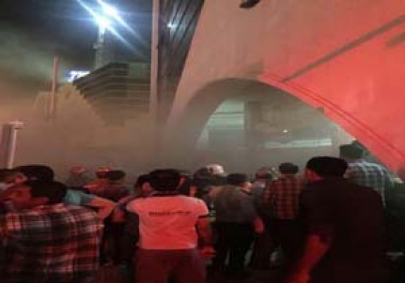 مهار آتش سوزی در مجتمع ستاره جنوب بندرعباس + تصویر