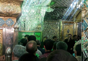 ضریح هلال بن علی(ع) غبار روبی و عطر افشانی شد