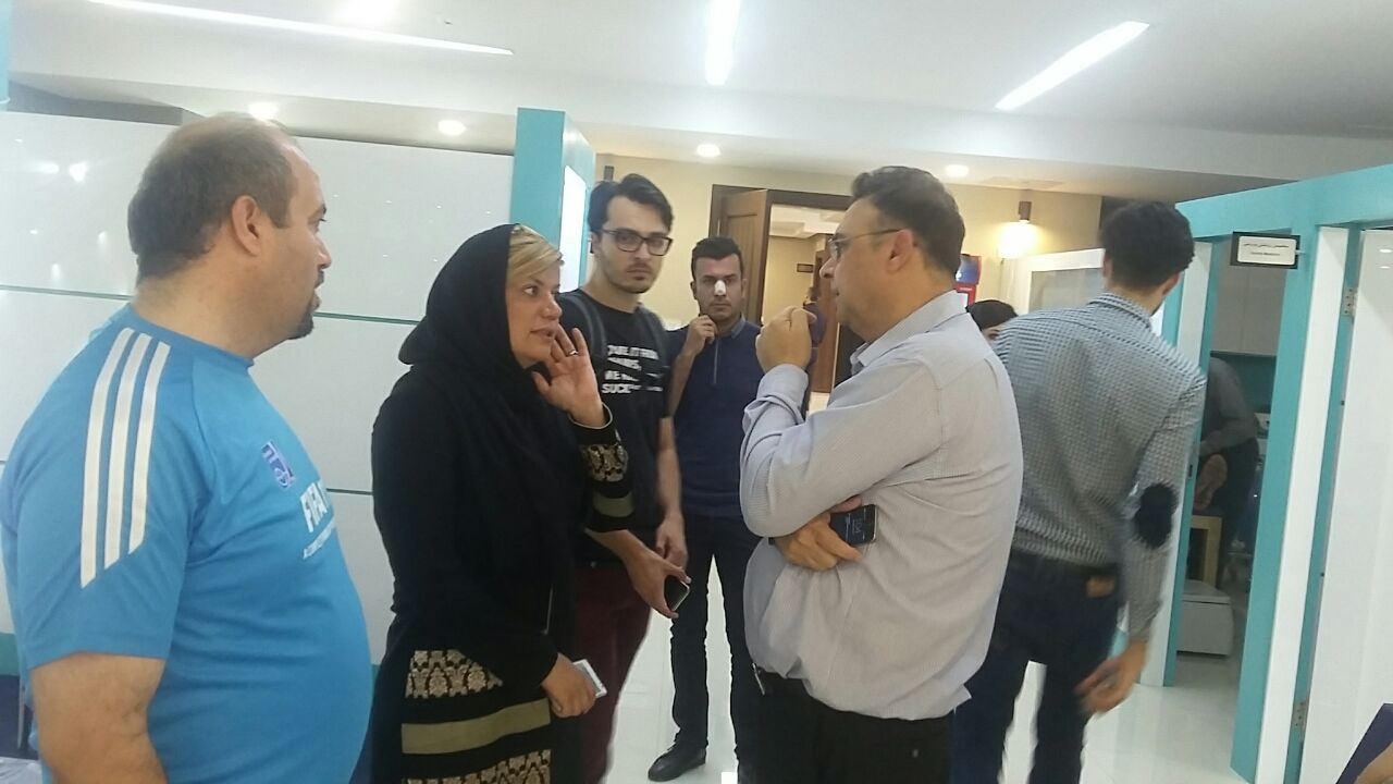 حاشیه های حضور آبی پوشان در ایفمارک+عکس