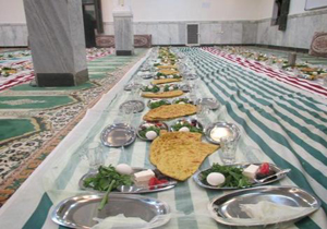 بقاع متبرکه شهرستان فسا میزبان روزه داران