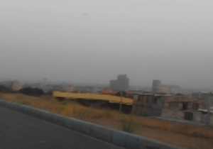 گرد‌ و‌ غبار شدید در ازنا + فیلم