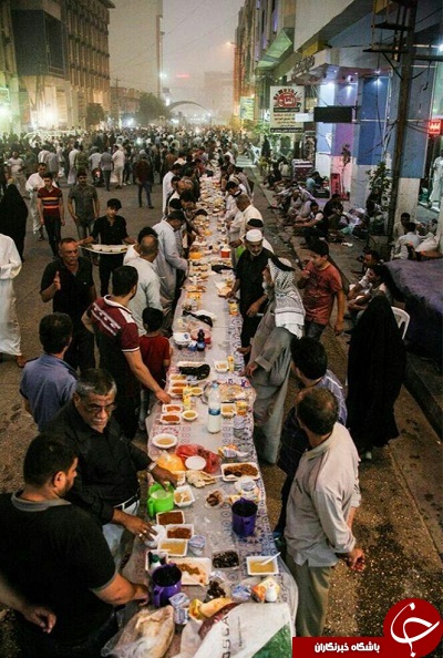 سفره 500 متری افطار در وسط کربلا + عکس