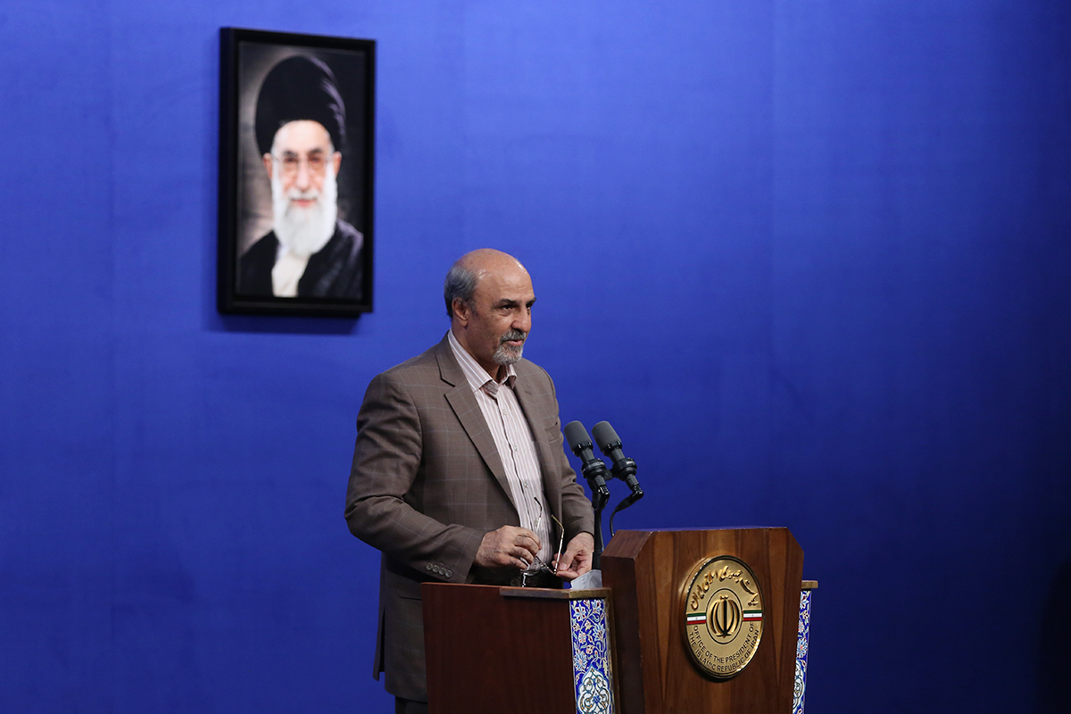 کسانی که ادعا می&zwnj;کردند ایران نباید آب سنگین داشته باشد، امروز از ایران آب سنگین می&zwnj;خرند