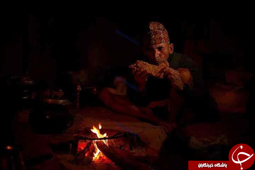 تصاویر شگفت&zwnj;انگیز از &laquo;برداشت عسل زنبور وحشی&raquo;