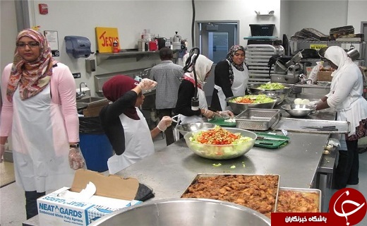 تهیه غذا برای بی&zwnj;خانمان&zwnj;های آمریکایی توسط مسلمانان در ماه رمضان + تصاویر
