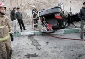 دو کشته و مجروح در واژگونی خودرو