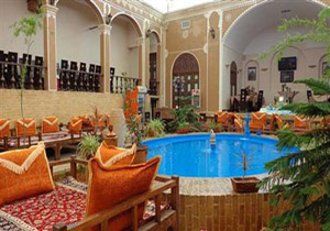 تبدیل مدرسه متعلق به شهرداری به مهمانسرای سنتی