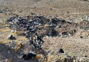 دشت زباله&zwnj;ها در روستای گرده + فیلم