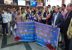 استقبال از قهرمان پرورش اندام آسیا در فرودگاه کرمان