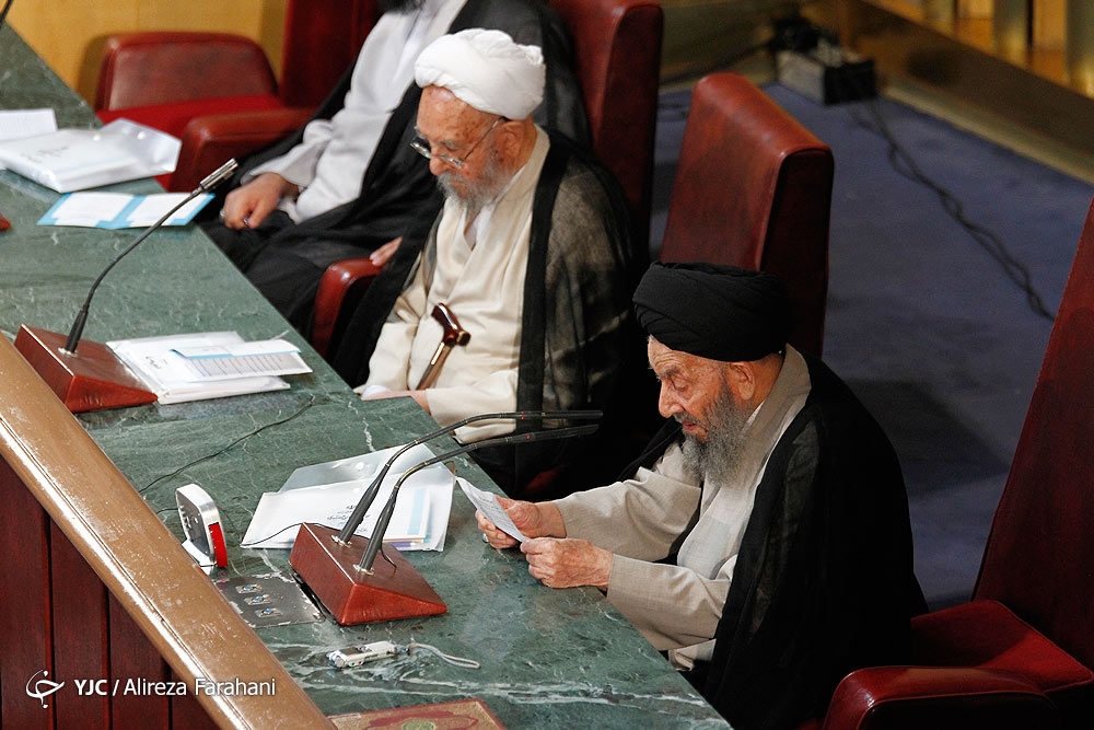 آیت الله جنتی رئیس پنجمین دوره مجلس خبرگان رهبری شد