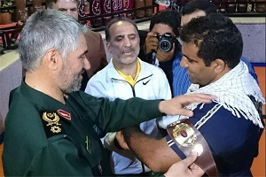 سردار یزدانی رئیس انجمن داوطلبین ورزشی شد/بازوبند پهلوانی بسیج به آرش مردانی رسید