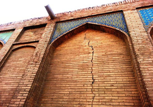 زخمی شدن آثار تاریخی توسط کارشناسان!