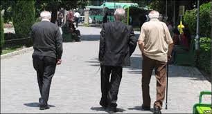 سیر نزولی جمعیت جوان روندی هشدار دهنده دارد/ ایران چگونه &laquo;پیر&raquo; می&zwnj;شود؟