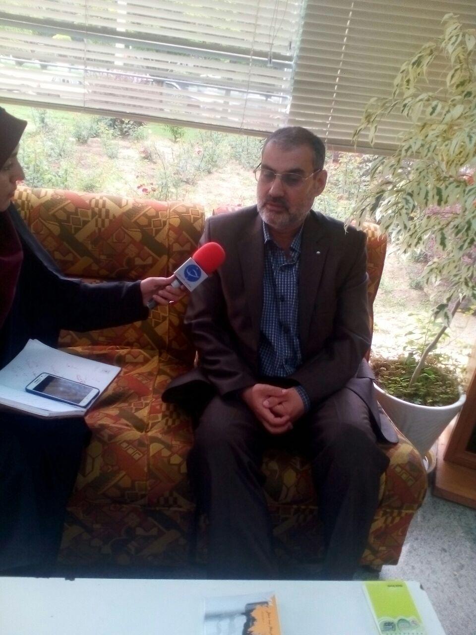 خبرنگار نیمه جنگی