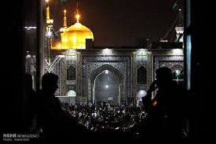 زیارت حرم مطهر امام با پای پیاده
