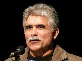 رونمایی از  مجموعه شعر جدید اکبر اکسیر