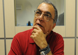 اجرای افتخاری مسعود فروتن در جشن سه سالگی «سینما معیار»