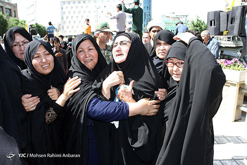 تشییع پیکر مطهر 8شهید مدافع حرم حضرت زینب(ص)-مشهد+ تصویر
