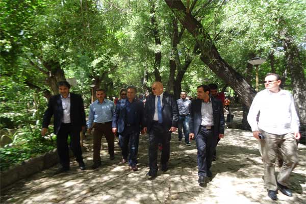 سفیر سوئیس از کهن باغشهر ایران در کاشان بازدید کرد