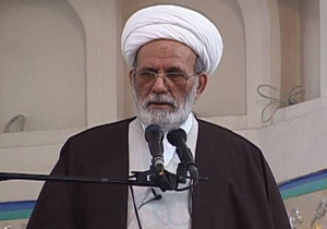 اولویت درجه یک مردم حل مشکلات معیشتی است/تلاش افراد انقلابی برای تحقق شعار اقتصاد مقاومتی