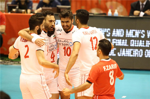 ایران 3 - استرالیا صفر / شاگردان لوزانو گام نخست را محکم برداشتند