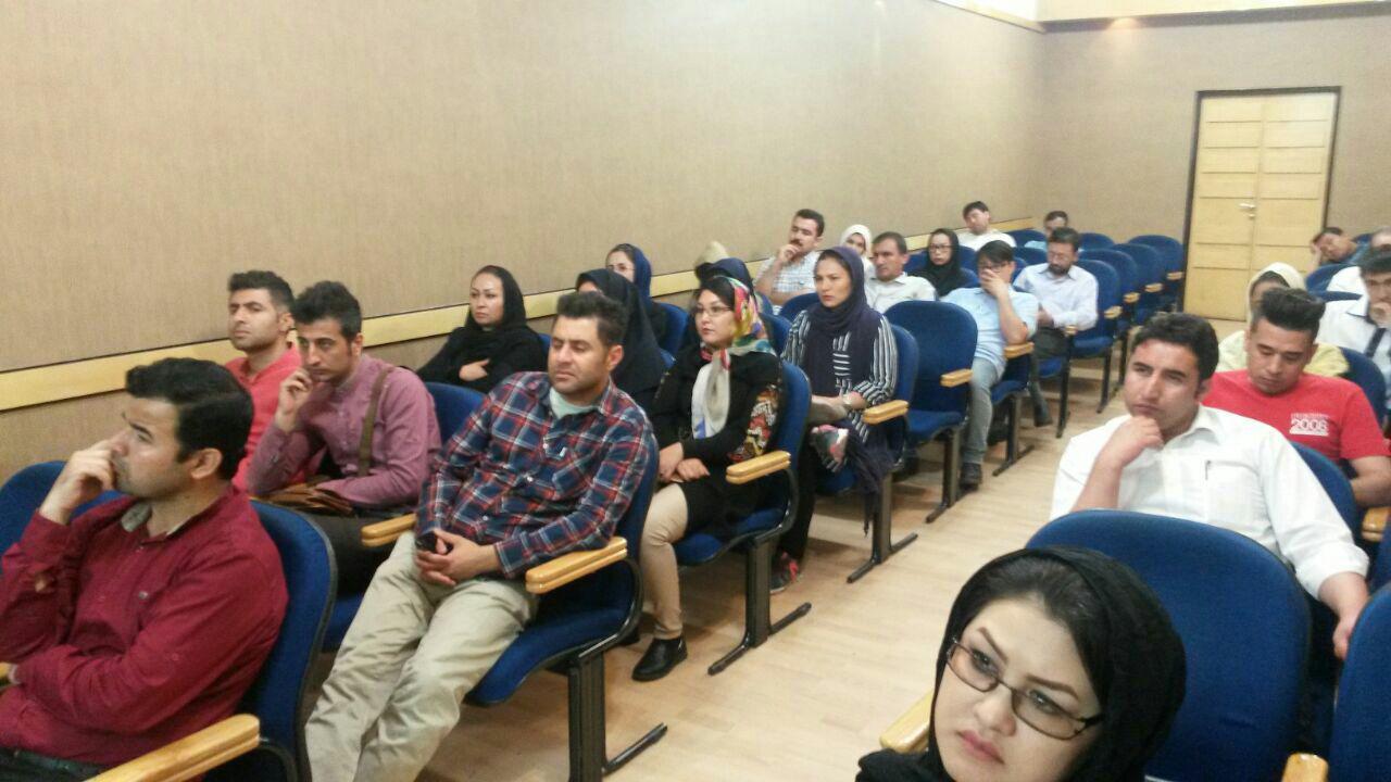 رونمایی از کتاب &laquo;جمشید خان، عمویم که باد همیشه او را با خود می&zwnj;برد&raquo; + عکس