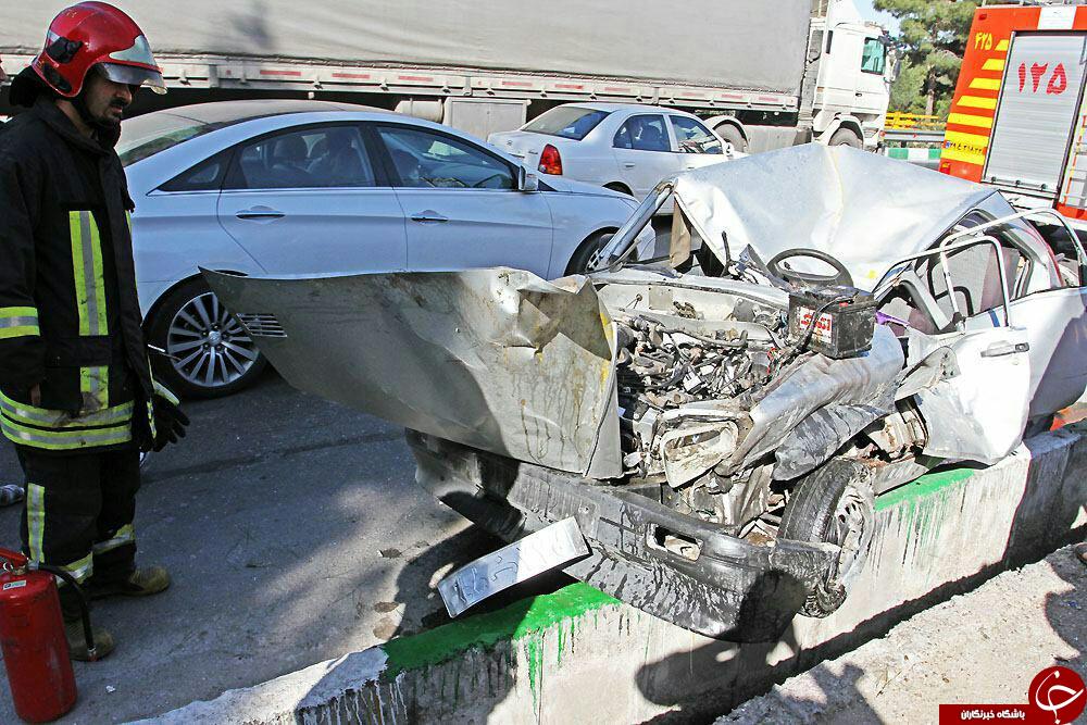 دو حادثه رانندگی و مجروح شدن 3 نفر در مشهد+ تصویر