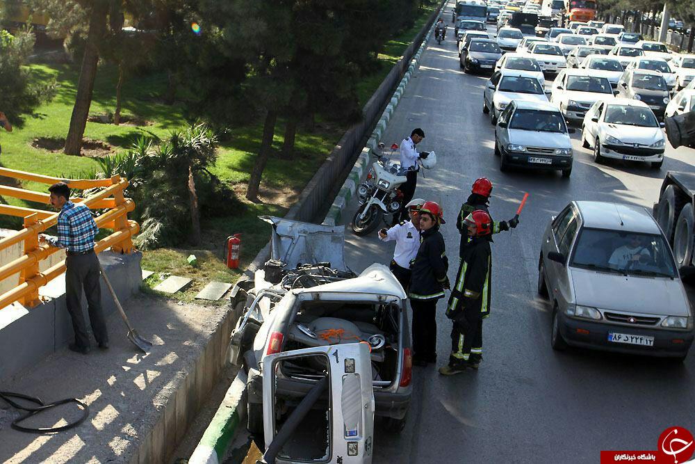 دو حادثه رانندگی و مجروح شدن 3 نفر در مشهد+ تصویر