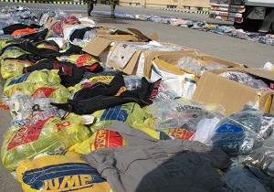 توقیف محموله پوشاک قاچاق در يزد