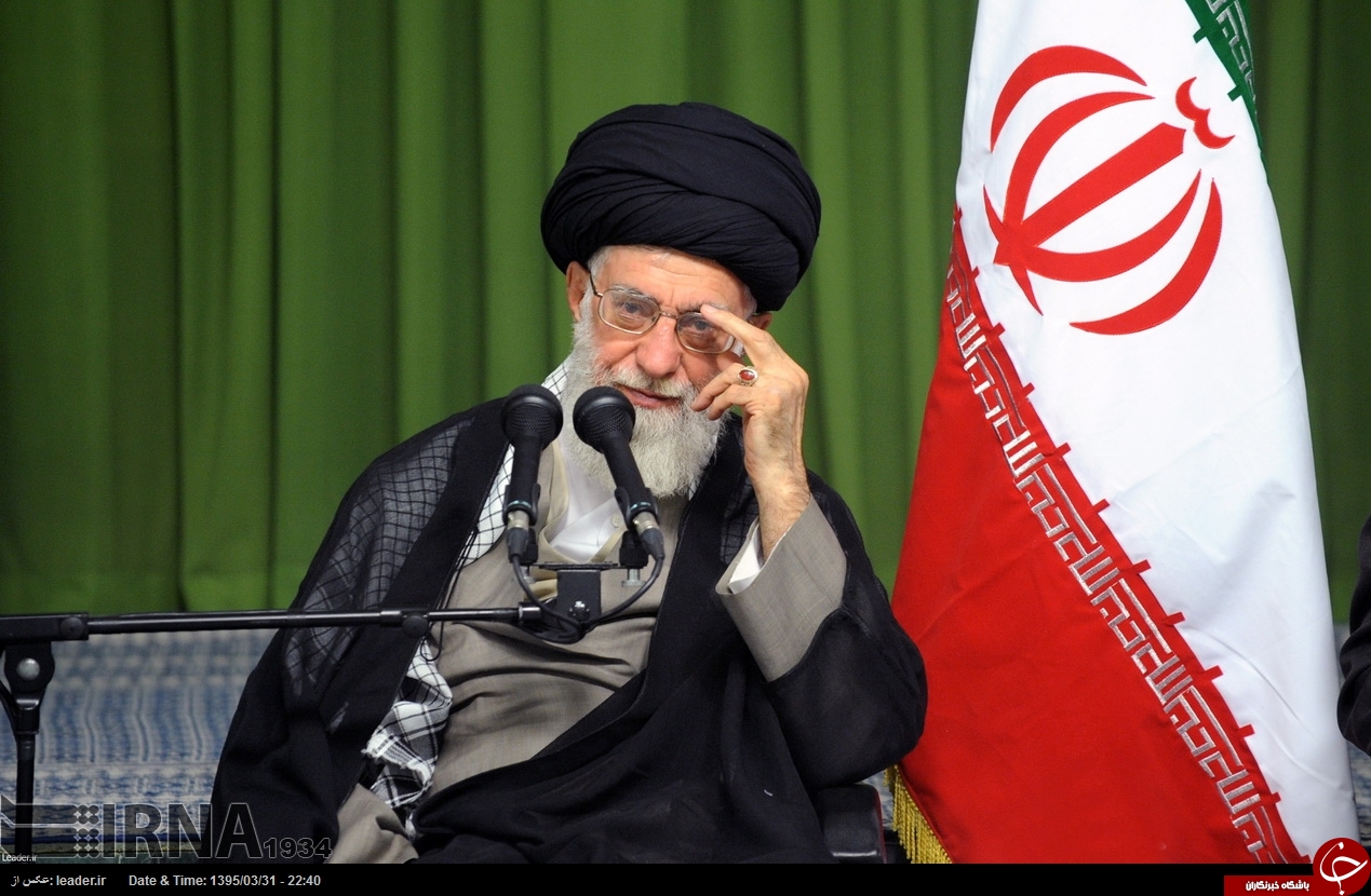دیدار شاعران و اهالی ادب با رهبر معظم انقلاب + تصاویر