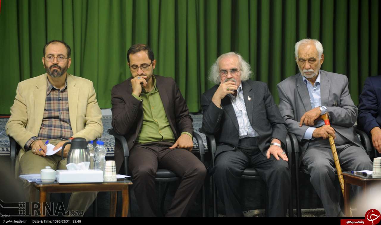 دیدار شاعران و اهالی ادب با رهبر معظم انقلاب + تصاویر