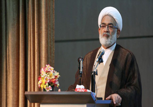مدیران با فیش‌های حقوقی نامتعارف عزل شوند