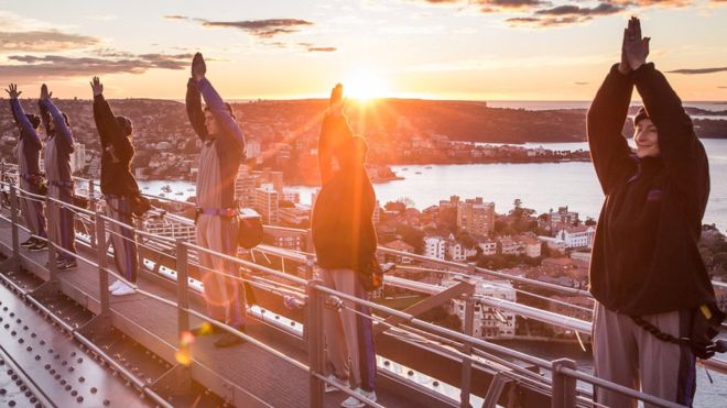 روز جهانی یوگا در سراسر جهان+ تصاویر