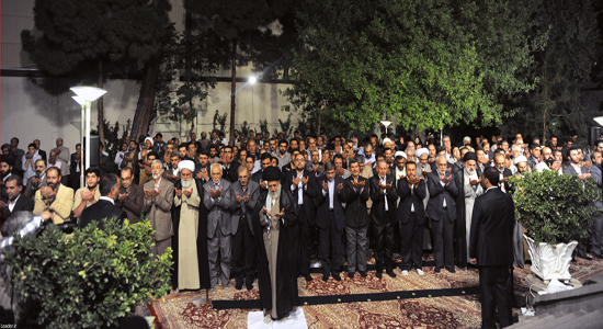 شب پیرمردها!/ خدا کند حاج احمد برگردد/ سرودی که ضد انقلاب را عصبانی کرد