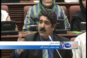 ابراهیمی از افراد مسلح غیر مسئول حمایت می کند