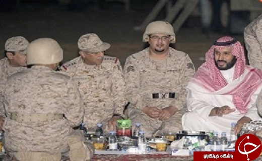 افطار پسر ملک سلمان با نظامیان سعودی