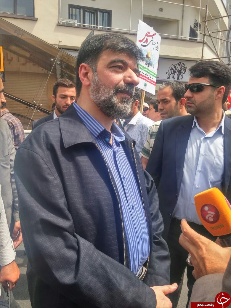 کدام یک از چهرهای سیاسی در راهپیمایی روز قدس حضور داشتند؟/ از حضور فرزند رهبر انقلاب تا حاشیه&zwnj;سازی احمدی&zwnj;نژاد+ تصویر