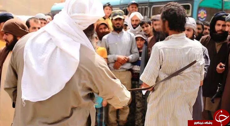 داعش چند نفر را به بهانه روزه خواری شلاق زد+ تصاویر