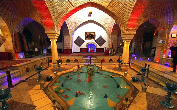 حمامی با قدمت 150 ساله در محله قاشق تراشان همدان